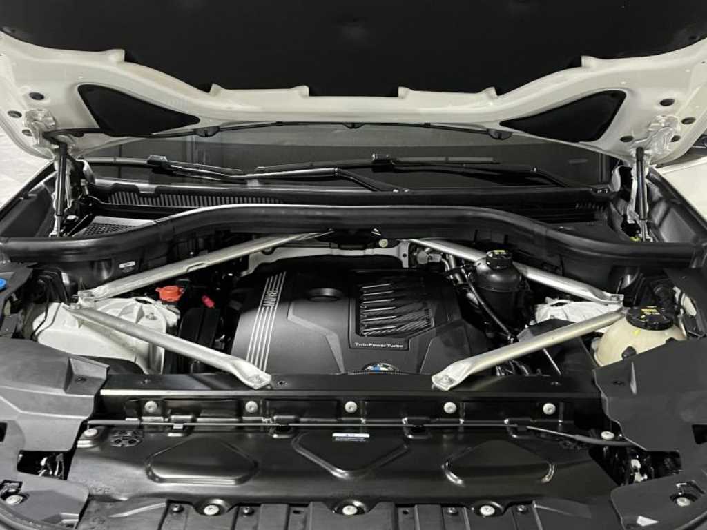 BMW X5(4세대) 40i xDrive M 스포츠팩 - 이미지 9