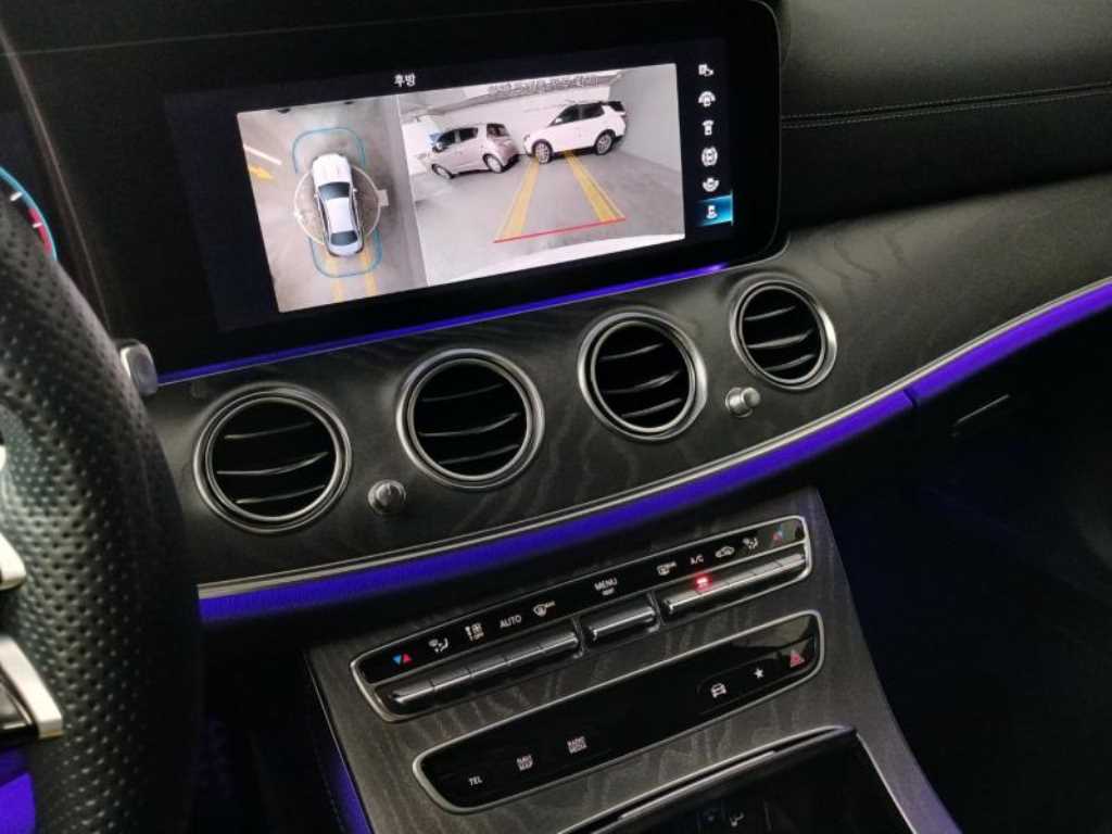 벤츠 E클래스(5세대) E350 4매틱 AMG 라인 - 이미지 10