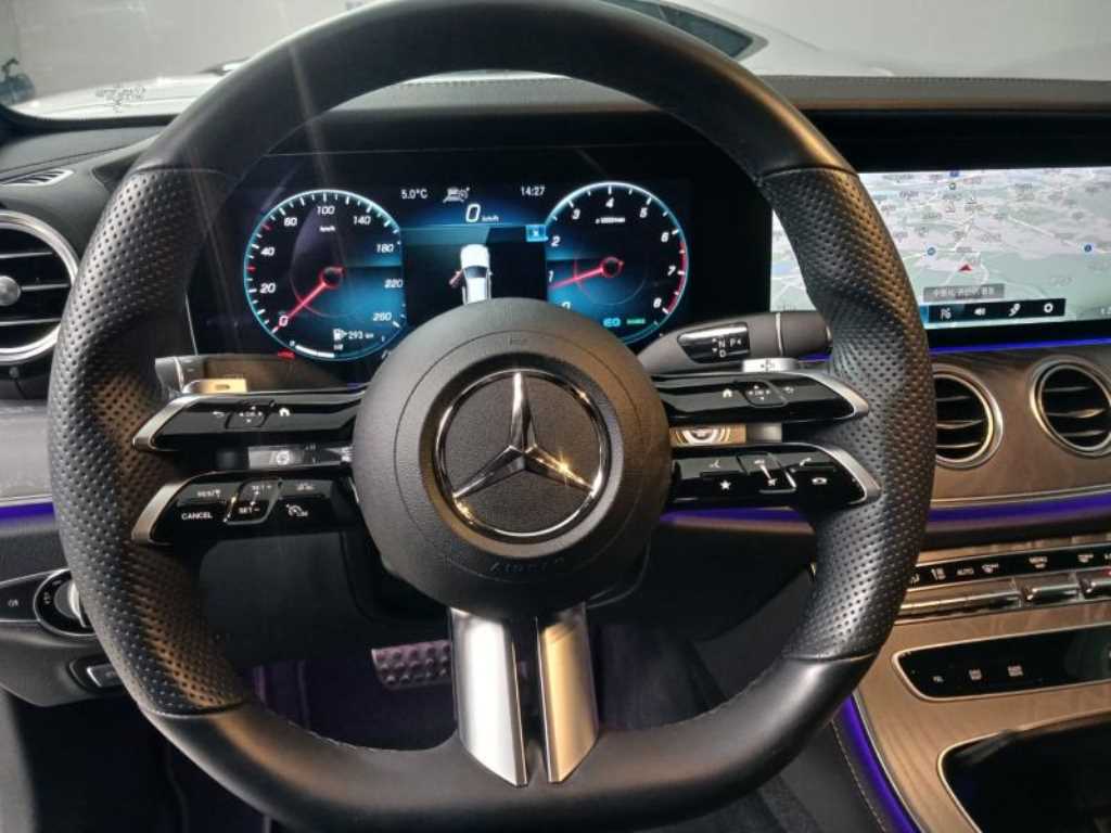 벤츠 E클래스(5세대) E350 4매틱 AMG 라인 - 이미지 14