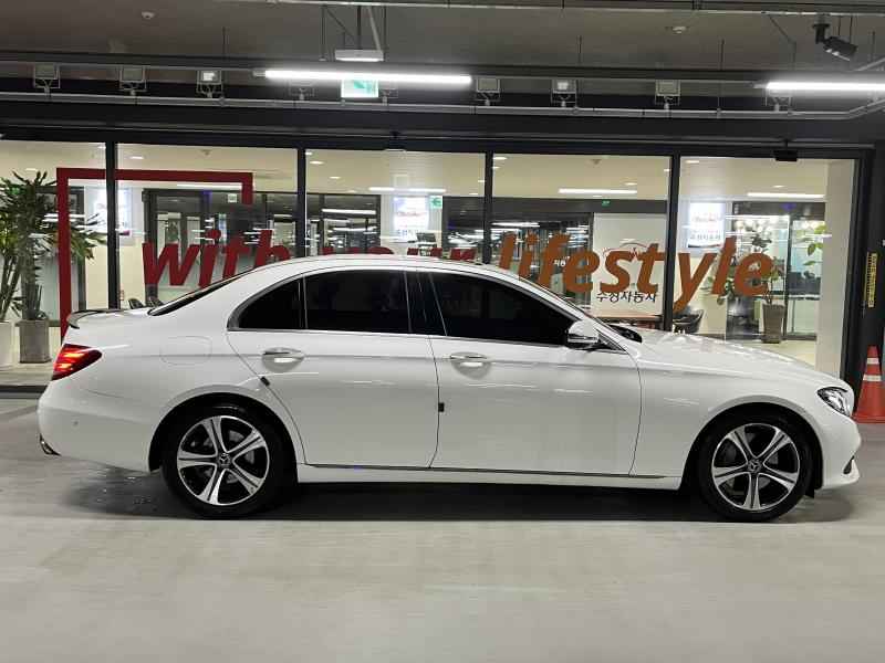 벤츠 E클래스(5세대) E300 아방가르드