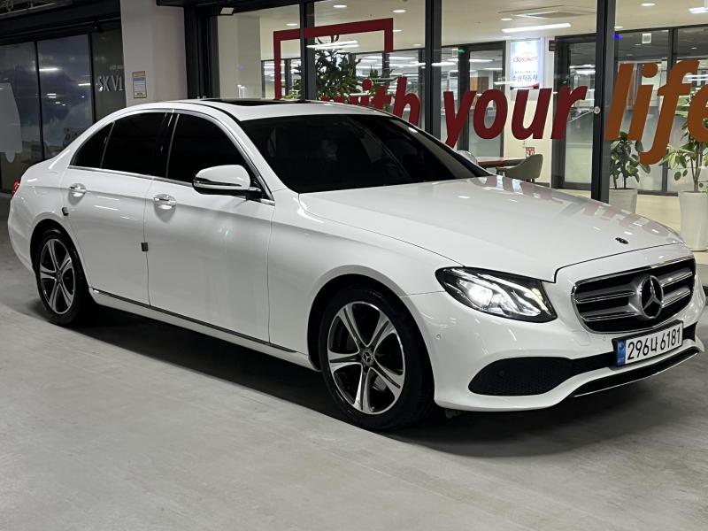 벤츠 E클래스(5세대) E300 아방가르드 - 이미지 10