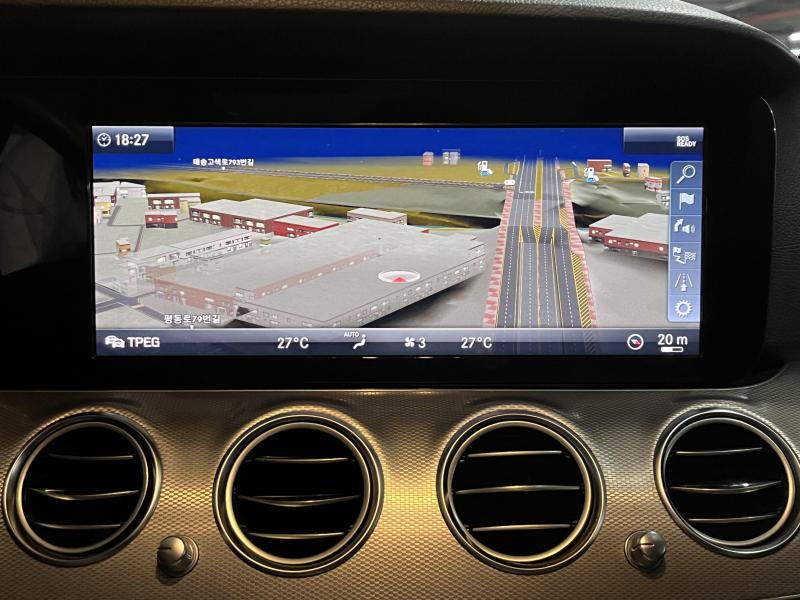 벤츠 E클래스(5세대) E300 아방가르드 - 이미지 14