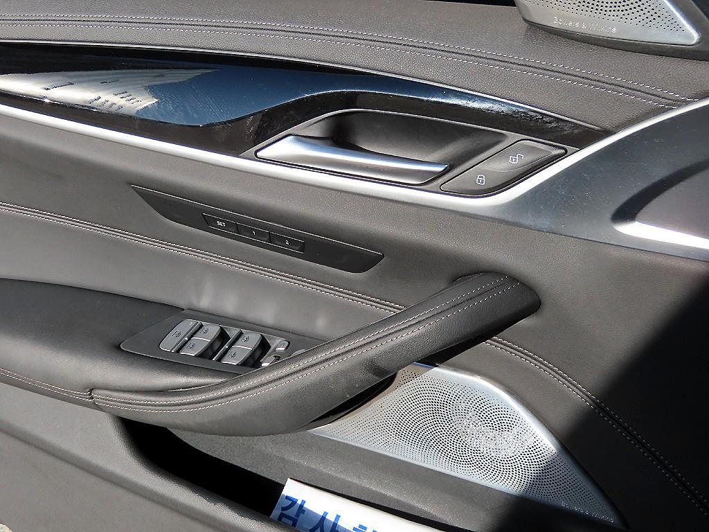 BMW 5시리즈(7세대) 530e M 스포츠팩 - 이미지 2