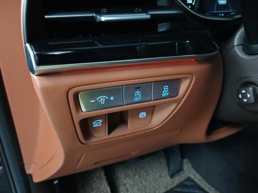 제네시스 더 올뉴G80 가솔린 2.5 2WD 기본형 - 이미지 3