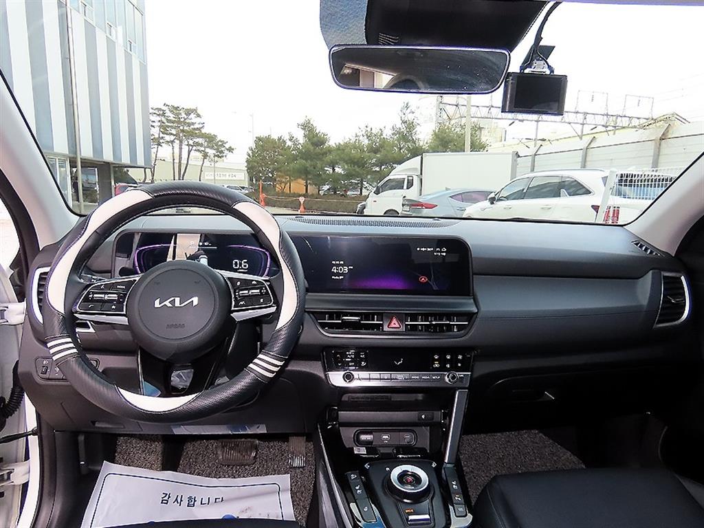 기아 더 뉴셀토스 1.6 가솔린 터보 2WD 시그니처 - 이미지 17