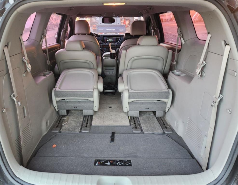 기아 올 뉴카니발 9인승 디젤 럭셔리