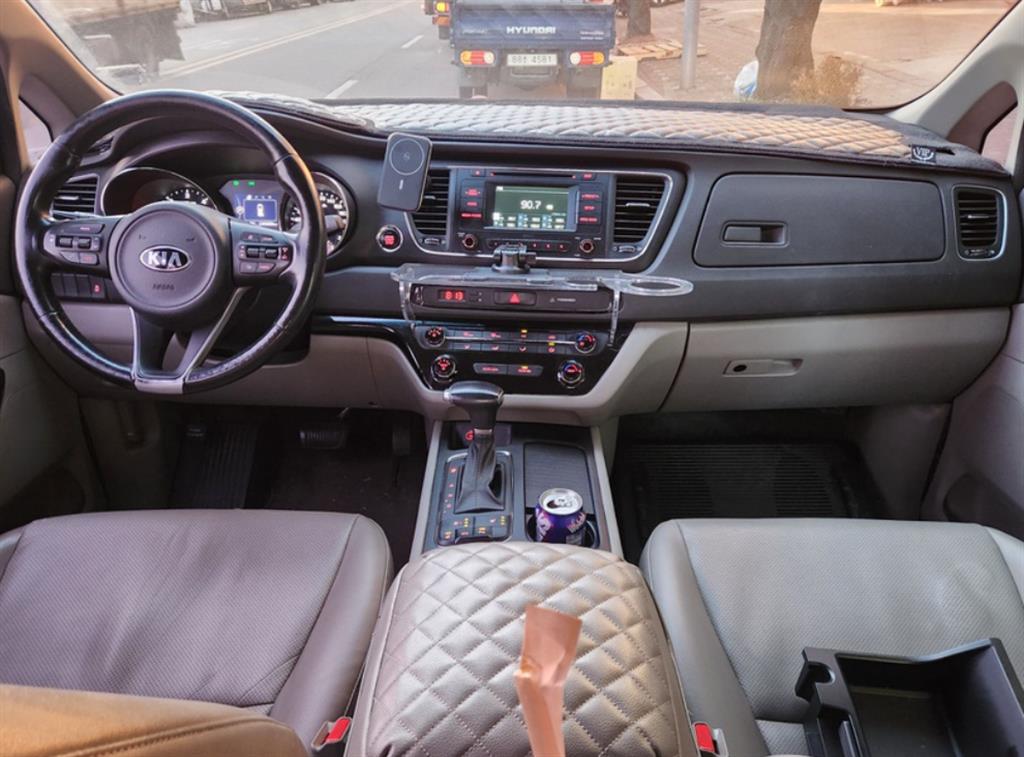 기아 올 뉴카니발 9인승 디젤 럭셔리 - 이미지 9