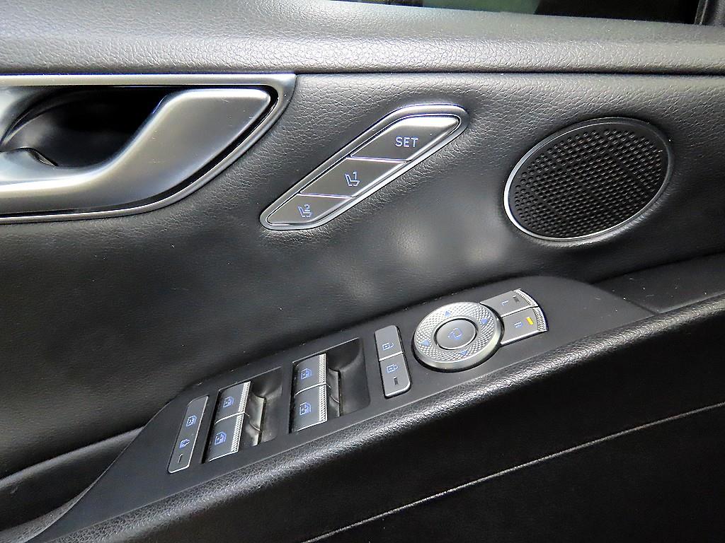 제네시스 더 올뉴G80 가솔린 2.5 2WD 기본형