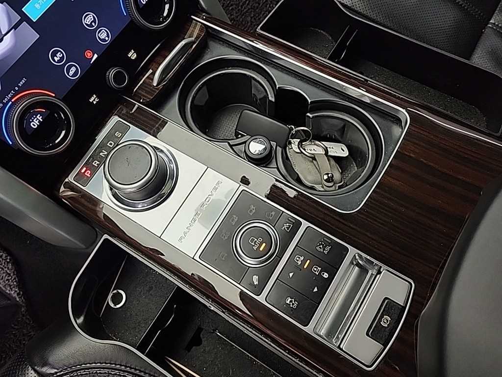 랜드로버 레인지로버(4세대) 4.4 SDV8 AB - 이미지 17