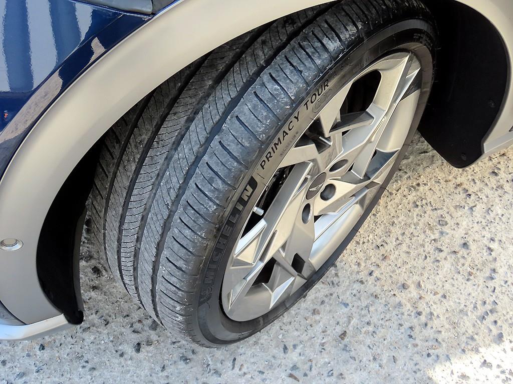 제네시스 GV60 EV AWD 퍼포먼스 - 이미지 4