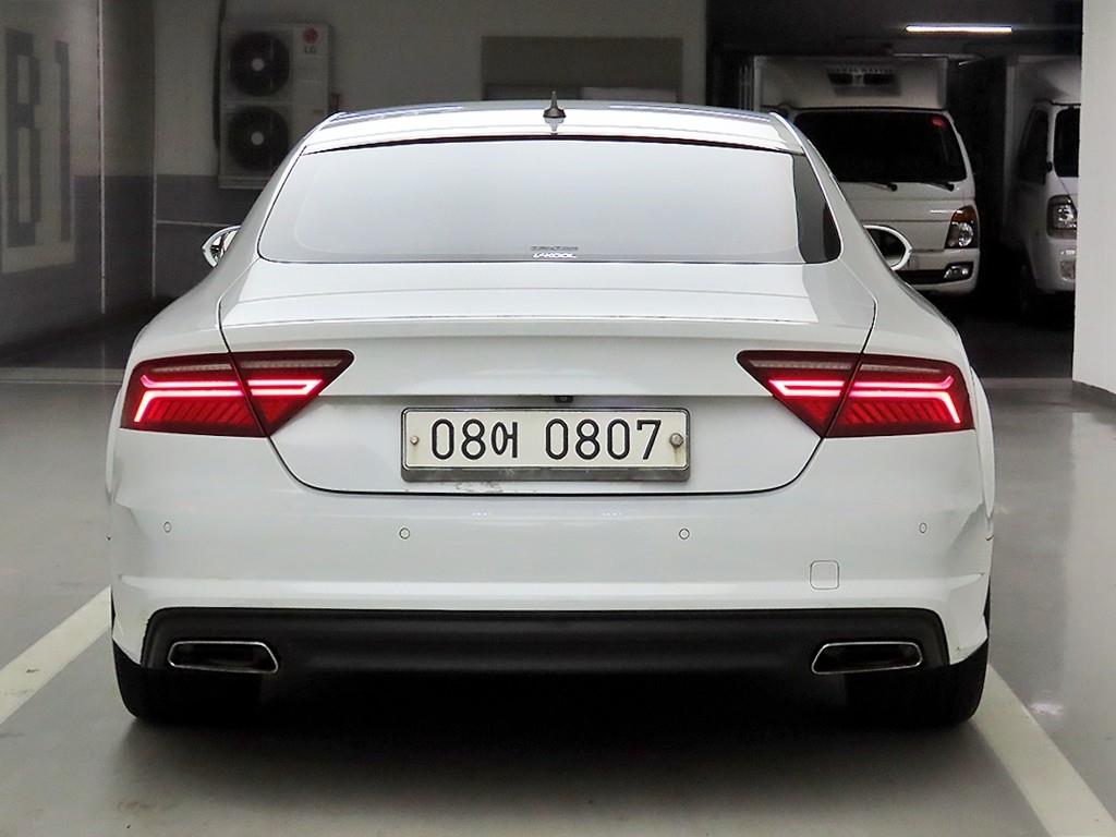 아우디 A7 50 TDI 콰트로 프리미엄 - 이미지 3