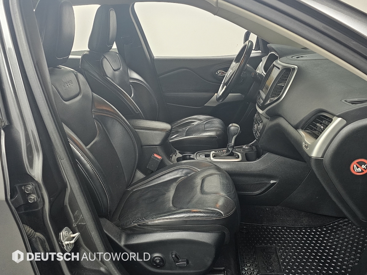 지프 체로키(KL) 2.2 CRD 4WD 리미티드 - 이미지 11