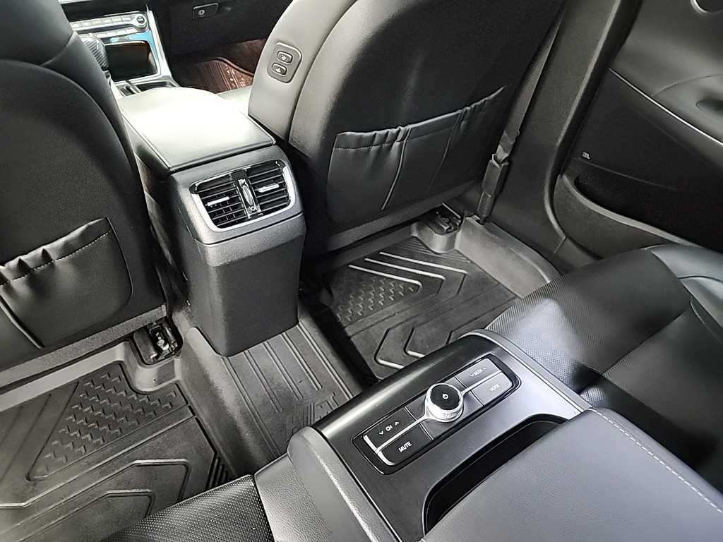 현대 그랜저IG 2.4 GDi 프리미엄 스페셜 - 이미지 13