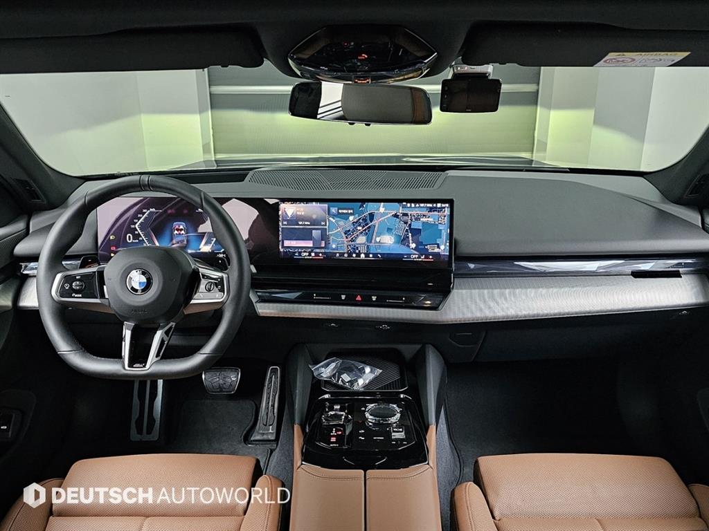 BMW 5시리즈(8세대) 530i xDrive M 스포츠 - 이미지 7