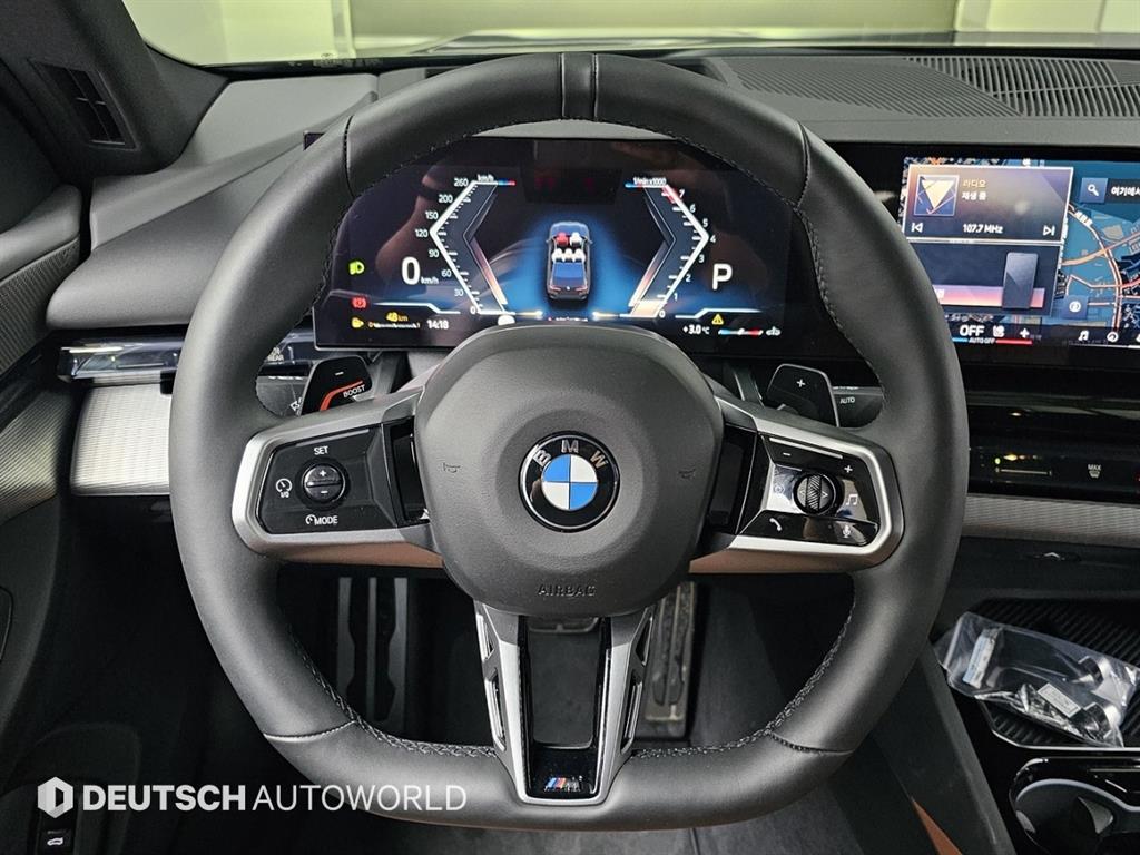 BMW 5시리즈(8세대) 530i xDrive M 스포츠 - 이미지 17