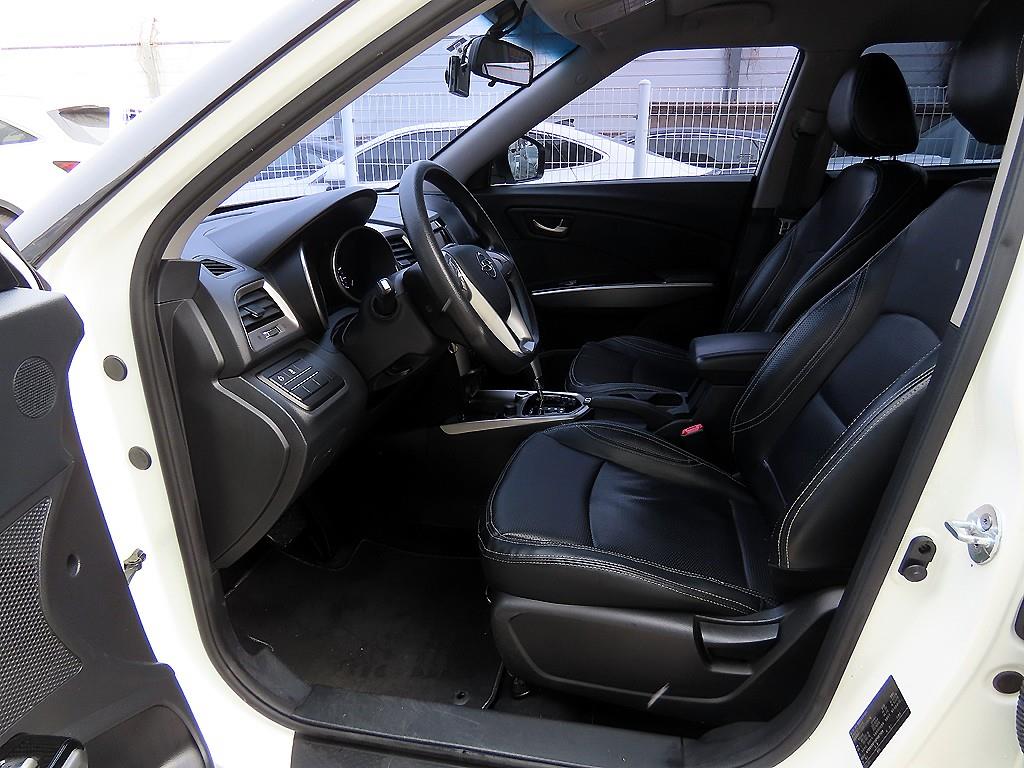 KG모빌리티(쌍용) 티볼리 디젤 2WD TX - 이미지 5