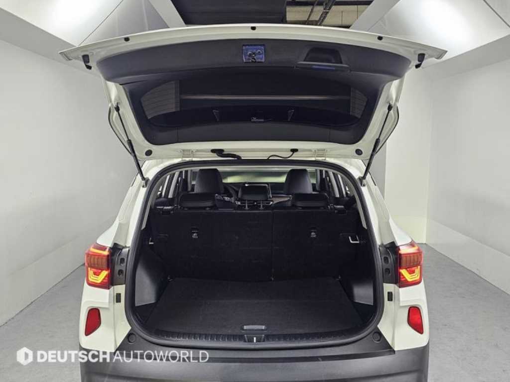 기아 셀토스 1.6 가솔린 2WD 시그니처 - 이미지 3