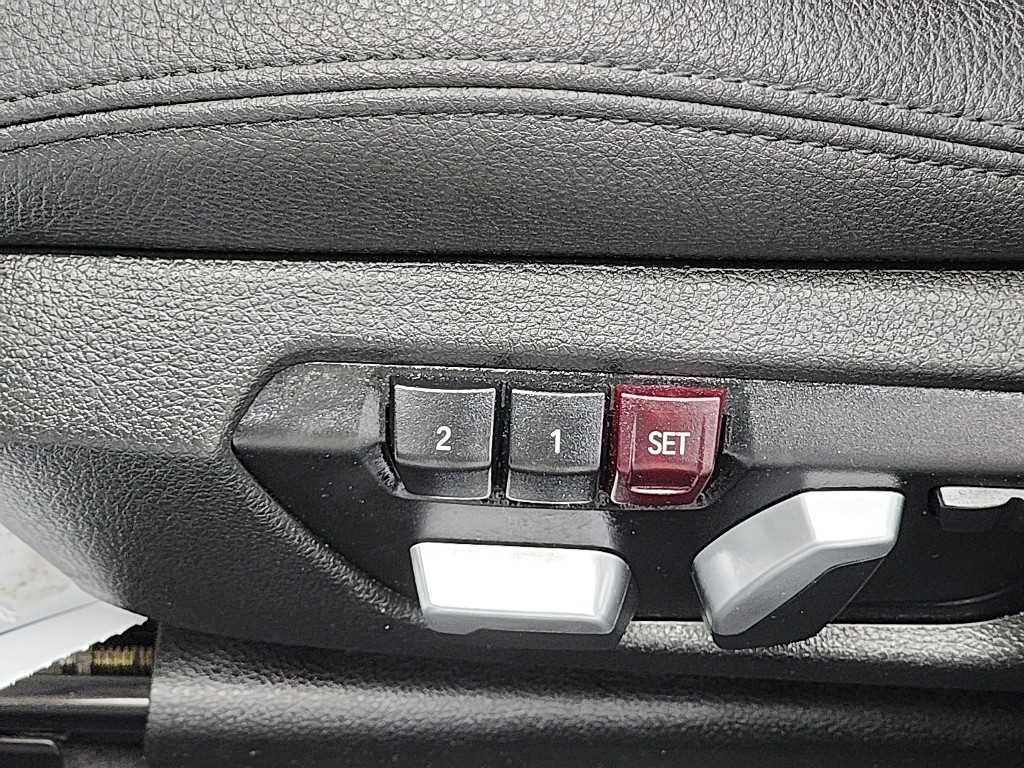 BMW 1시리즈(2세대) 5도어 118d 스포츠 라인 - 이미지 3