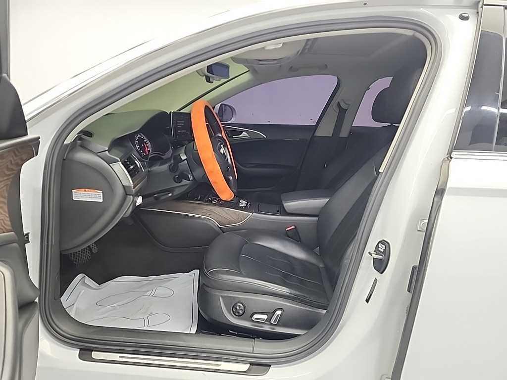 아우디 A6(4세대) 35 TDI 컴포트