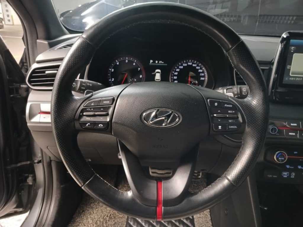 현대 벨로스터(JS) 1.6 터보 스포츠 코어