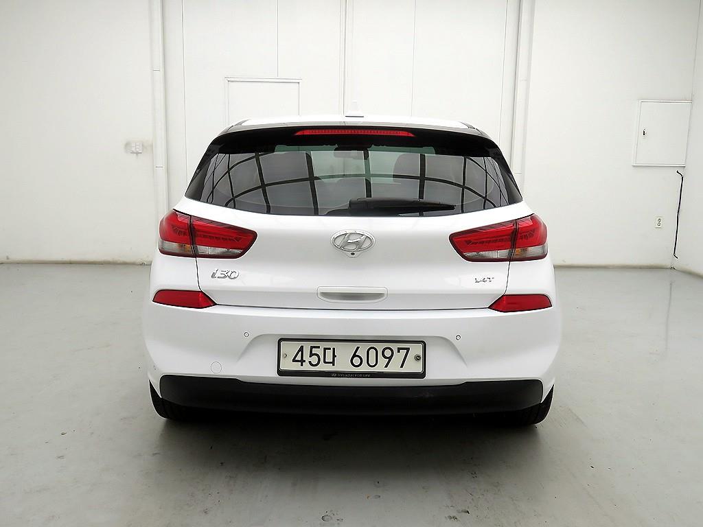 현대 i30 PD 1.4 터보 모던 - 이미지 18