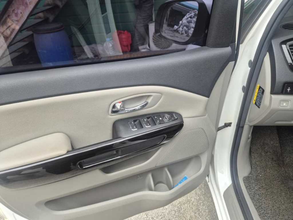 기아 더 뉴카니발 9인승 디젤 프레스티지 - 이미지 9