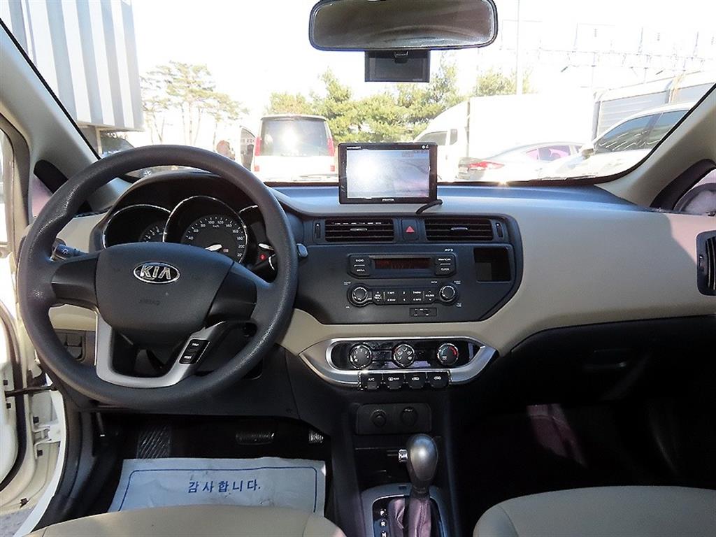 기아 올 뉴프라이드 4도어 1.4 MPI 스마트 - 이미지 9