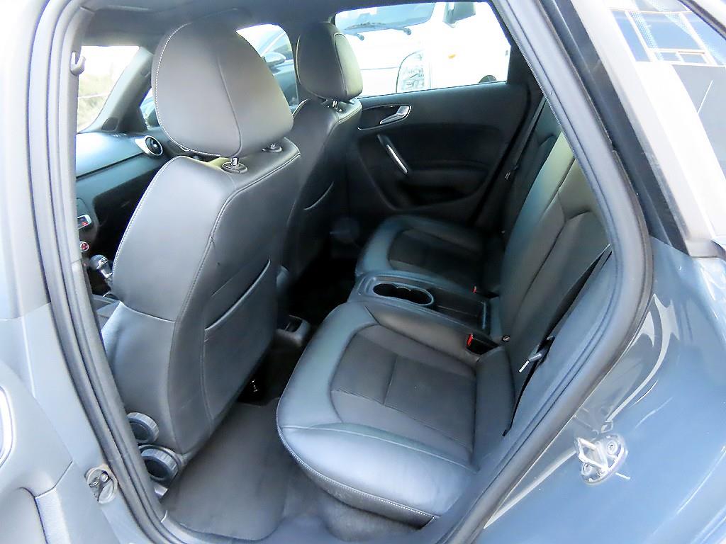 아우디 A1 30 TDI 스포트백 스포츠 스프린트 에디션 - 이미지 2