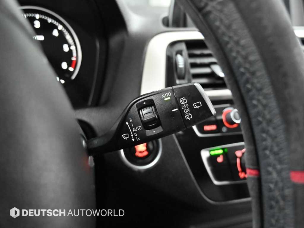 BMW 1시리즈(2세대) 5도어 118d 조이 - 이미지 11