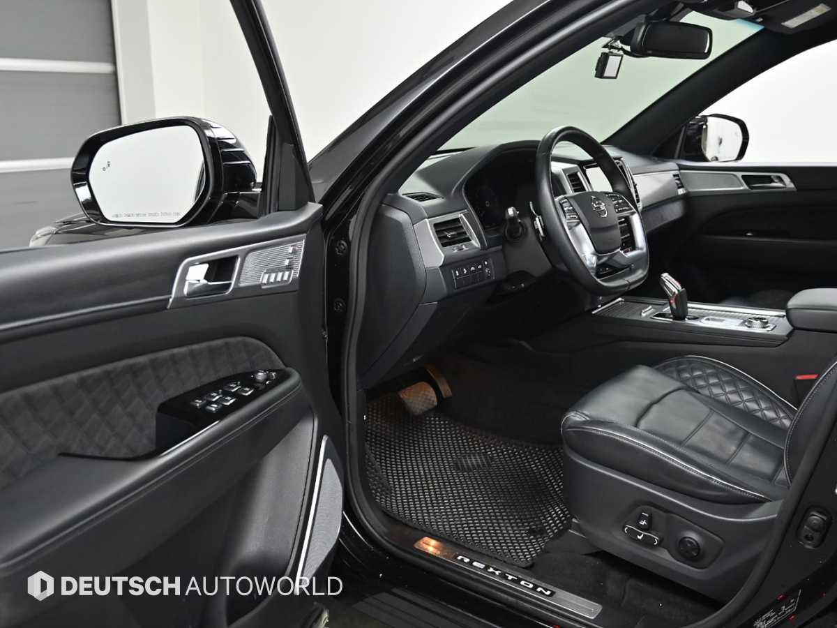 KG모빌리티(쌍용) 올 뉴렉스턴 2.2 4WD 더 블랙 - 이미지 9