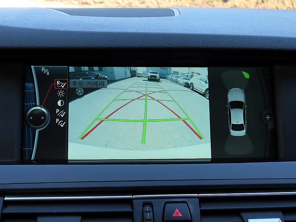 BMW 5시리즈(6세대) 528i - 이미지 3