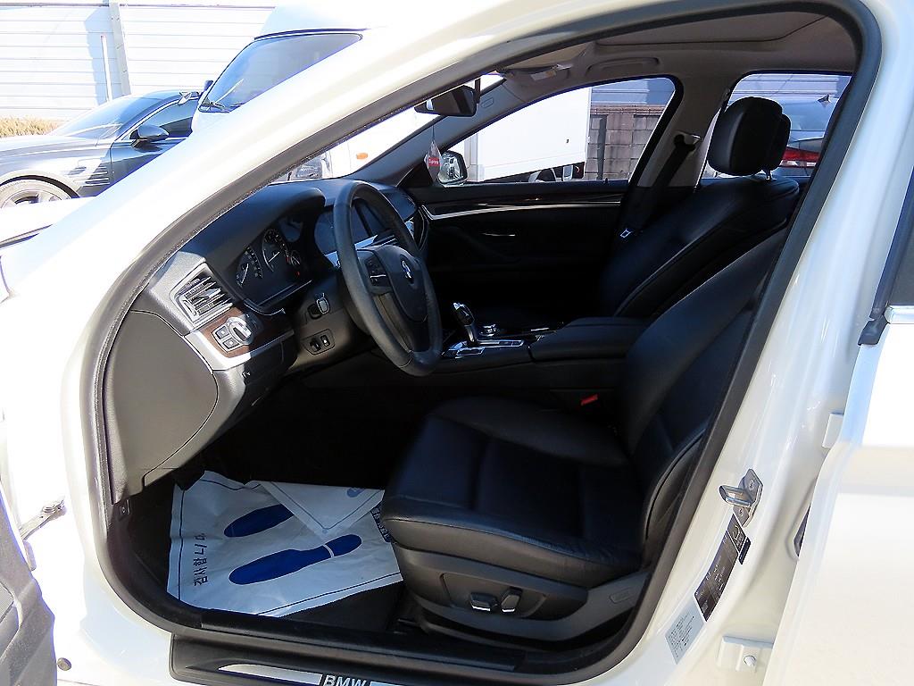 BMW 5시리즈(6세대) 528i - 이미지 8