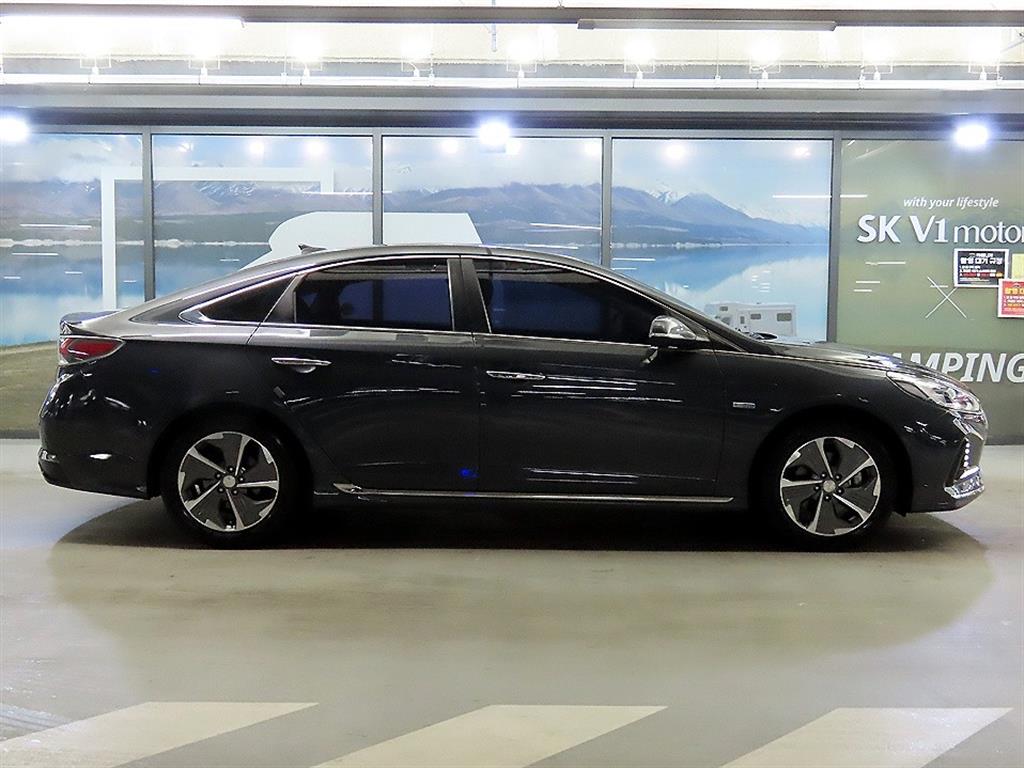 현대 LF쏘나타 뉴라이즈 하이브리드 2.0 HEV 모던 - 이미지 11