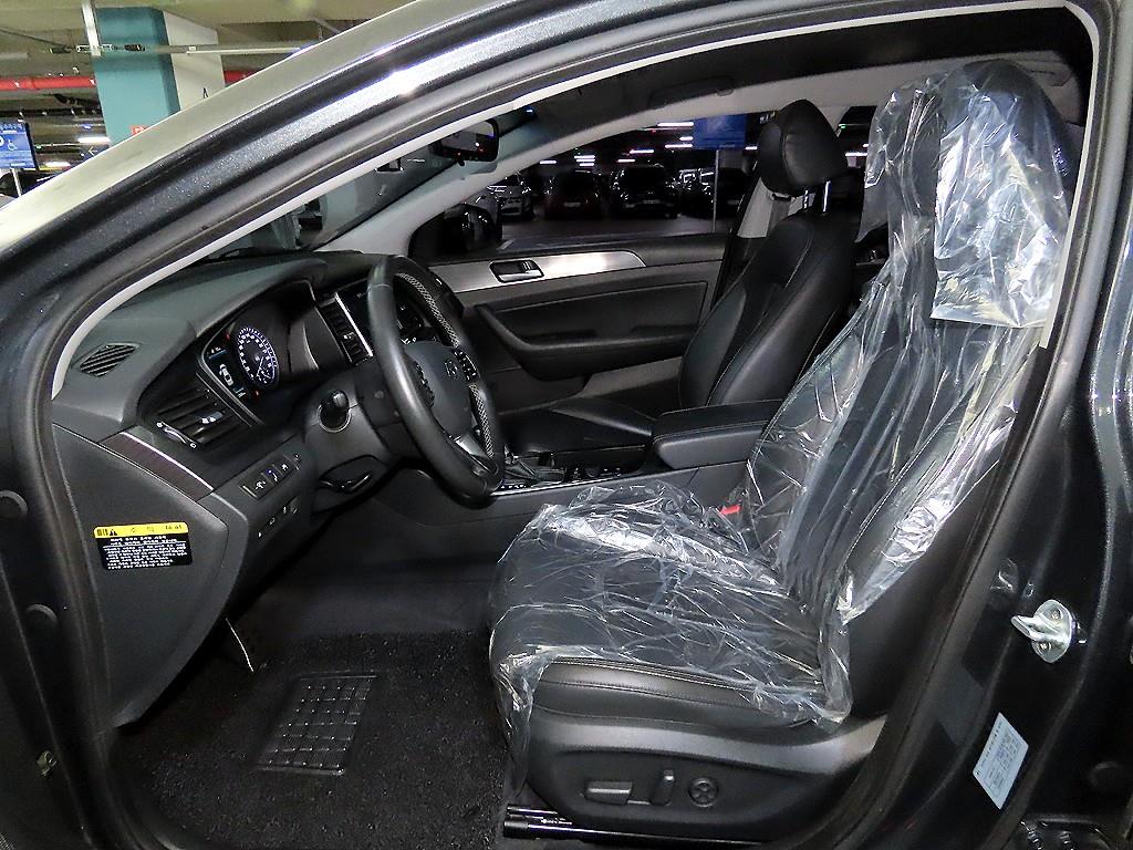 현대 LF쏘나타 뉴라이즈 하이브리드 2.0 HEV 모던 - 이미지 17