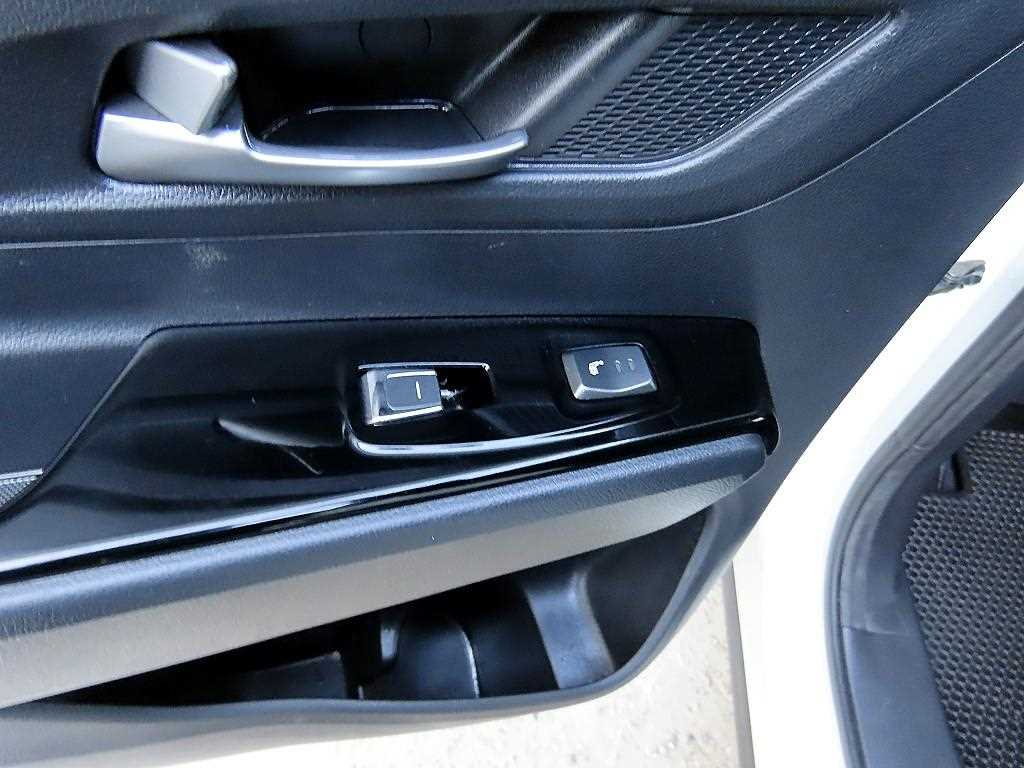 KG모빌리티(쌍용) 올 뉴코란도 1.5 가솔린 2WD C5 플러스 - 이미지 2