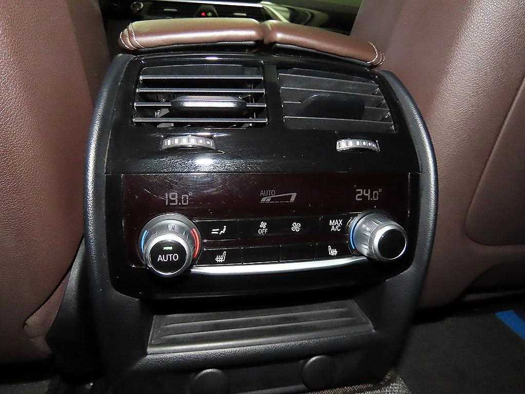 BMW 5시리즈(7세대) 530i M스포츠팩 플러스