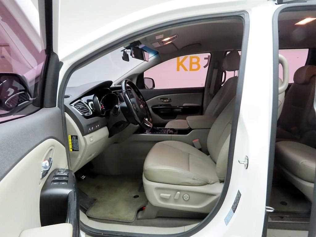 기아 올 뉴카니발 9인승 디젤 프레스티지 - 이미지 17
