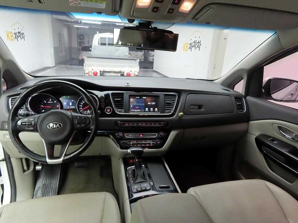 기아 올 뉴카니발 9인승 디젤 프레스티지 - 이미지 18