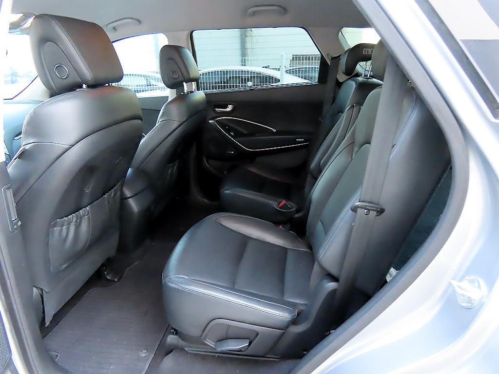 현대 맥스크루즈 디젤 R2.2 2WD 익스클루시브 스페셜 - 이미지 13