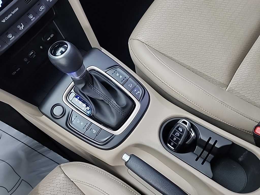 현대 코나 1.6 가솔린 2WD 프리미엄 - 이미지 17