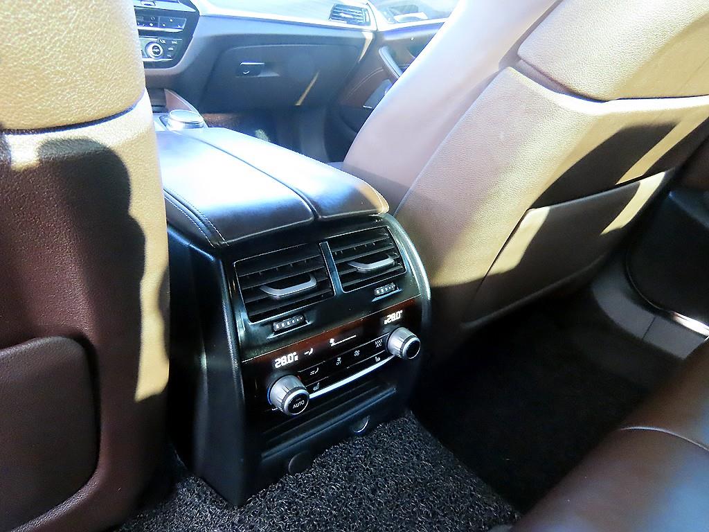 BMW 5시리즈(7세대) 530i M스포츠팩 플러스 - 이미지 4