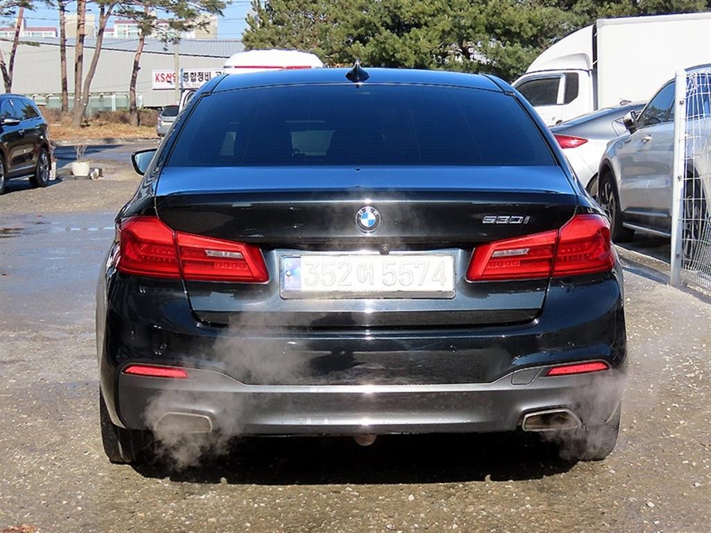 BMW 5시리즈(7세대) 530i M스포츠팩 플러스 - 이미지 5