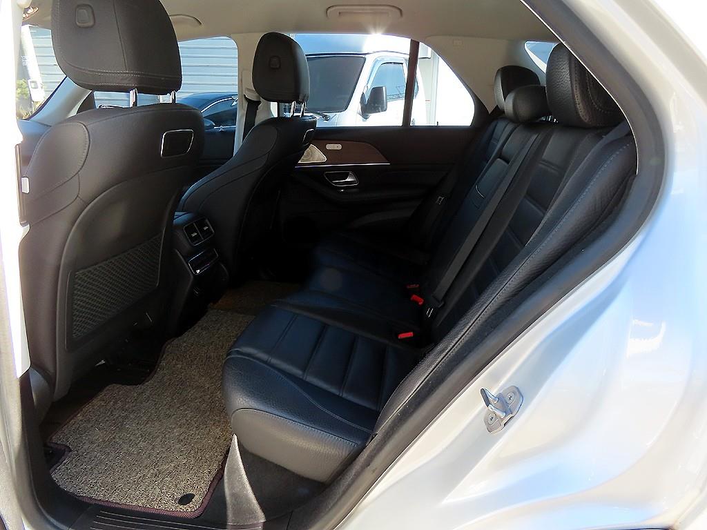 벤츠 GLE클래스(4세대) GLE 450 4매틱 - 이미지 11