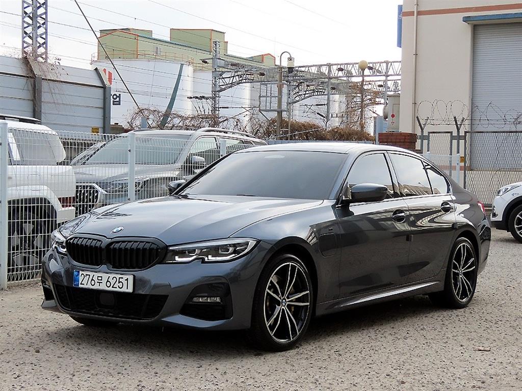 BMW 3시리즈(7세대) 330e M 스포츠 팩 - 이미지 5