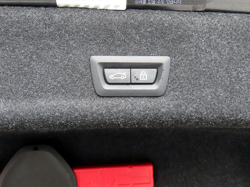 BMW 3시리즈(7세대) 330e M 스포츠 팩 - 이미지 2