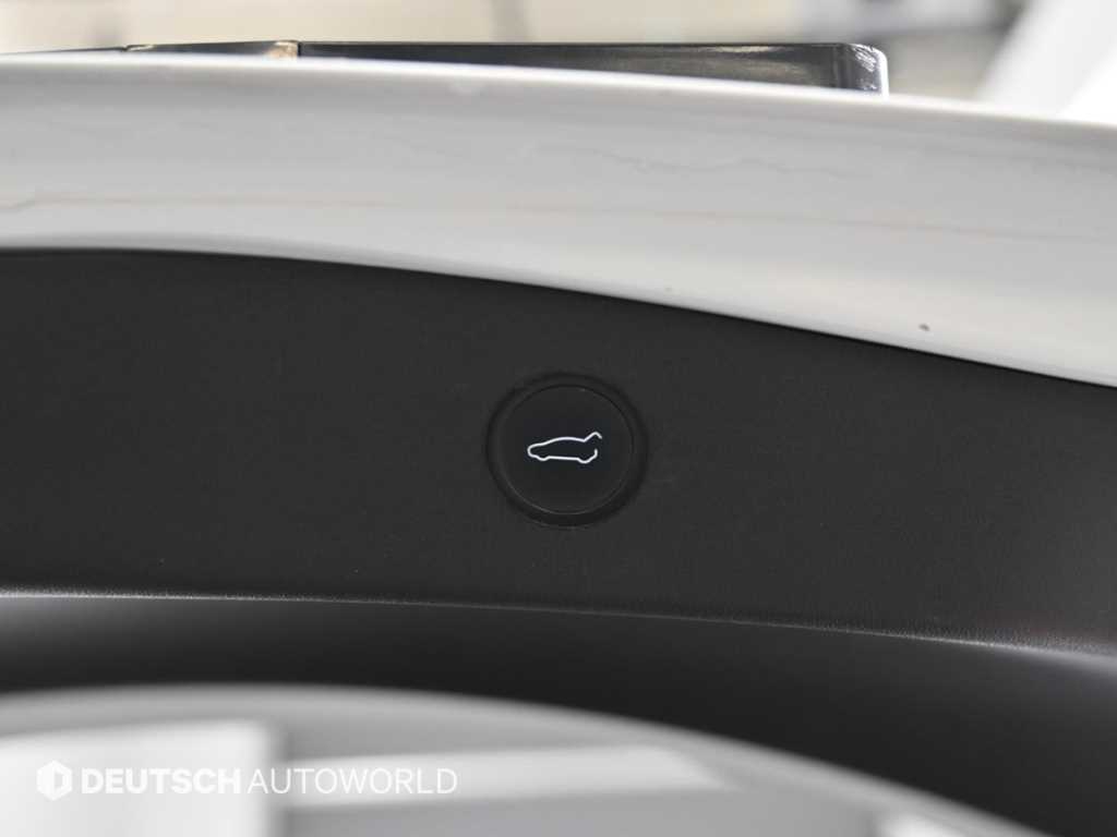 테슬라 모델 3 AWD 롱 레인지 - 이미지 9