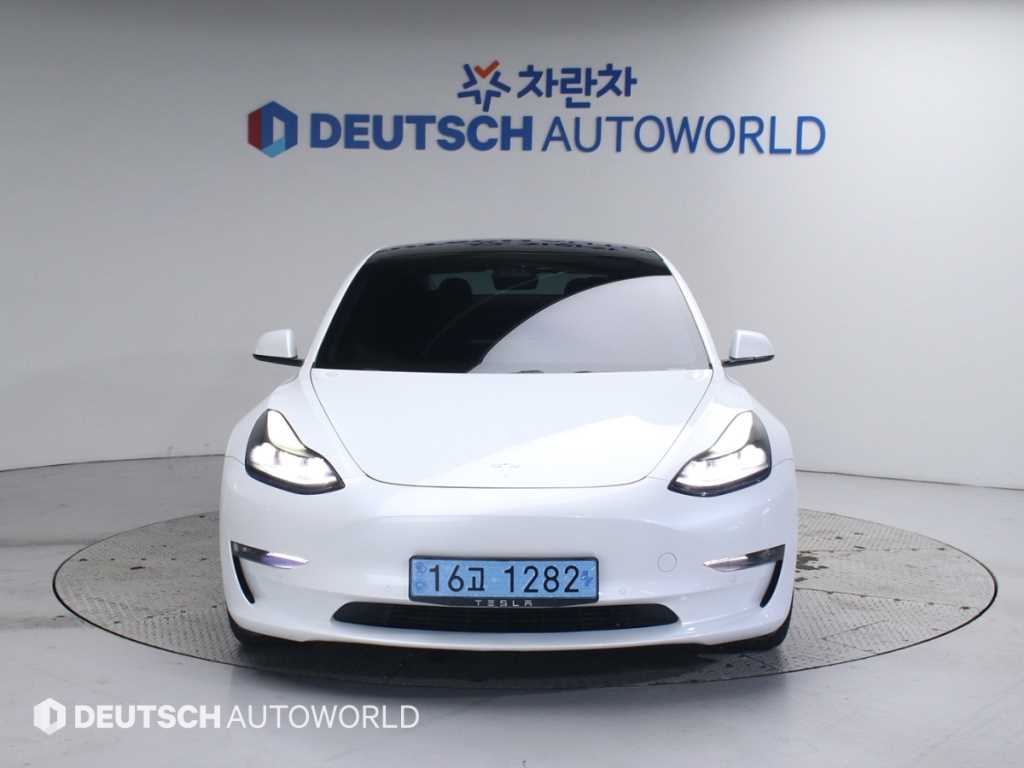 테슬라 모델 3 AWD 롱 레인지 - 이미지 7