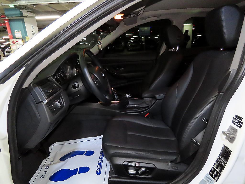 BMW 그란투리스모(GT) 3시리즈 GT 320d xDrive - 이미지 4