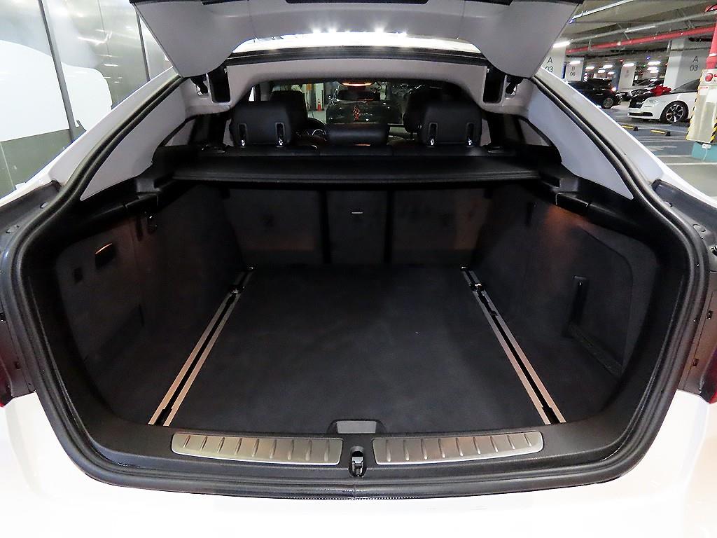 BMW 그란투리스모(GT) 3시리즈 GT 320d xDrive - 이미지 10