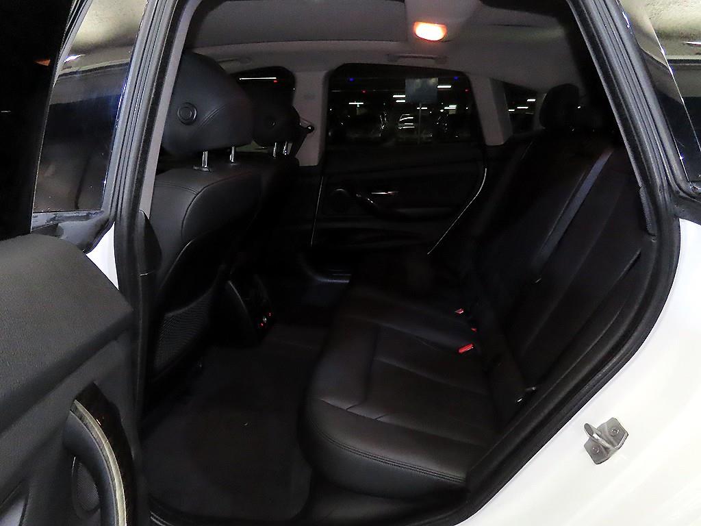 BMW 그란투리스모(GT) 3시리즈 GT 320d xDrive - 이미지 16